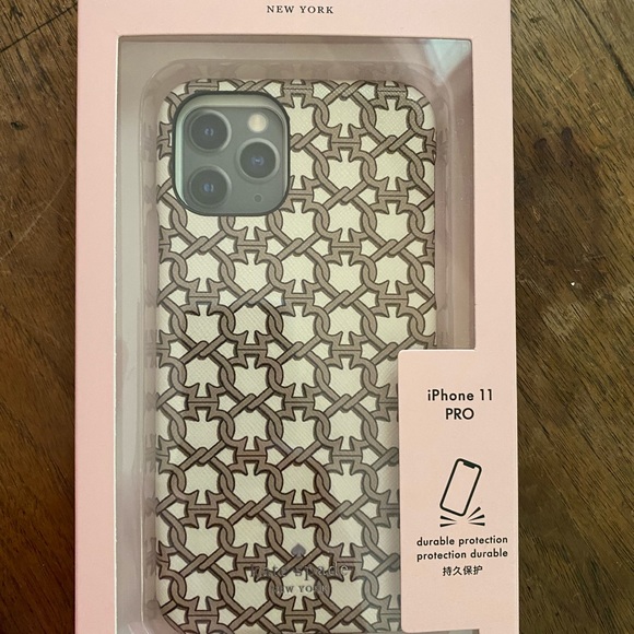 NIB Kate Spade case iPhone 11 Pro. - Picture 3 of 4